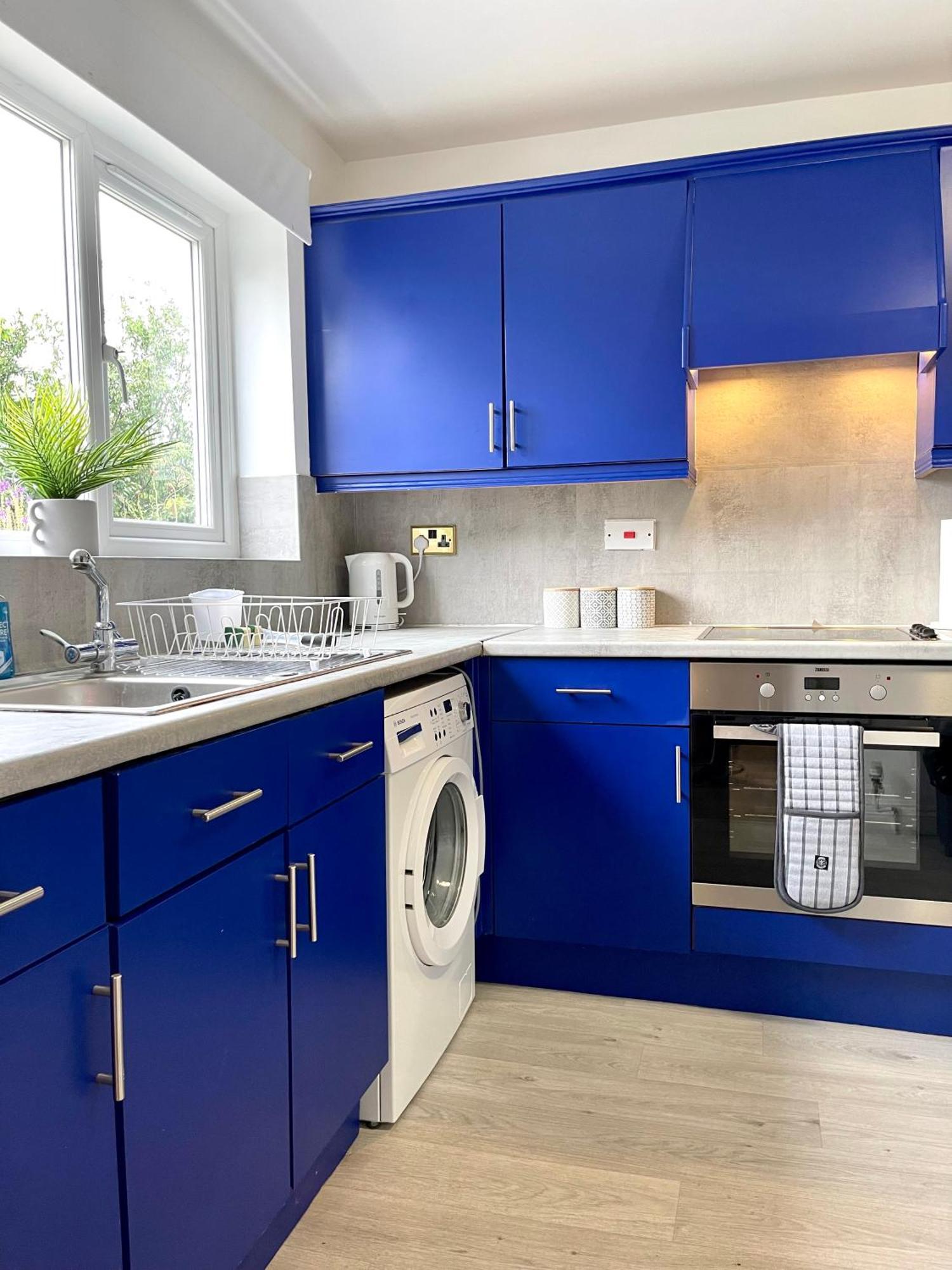 Large 5 Bed Detached House Near Stansted Airport With Parking For 2 Vehicles! Stansted Stays Stansted Mountfitchet Exterior photo