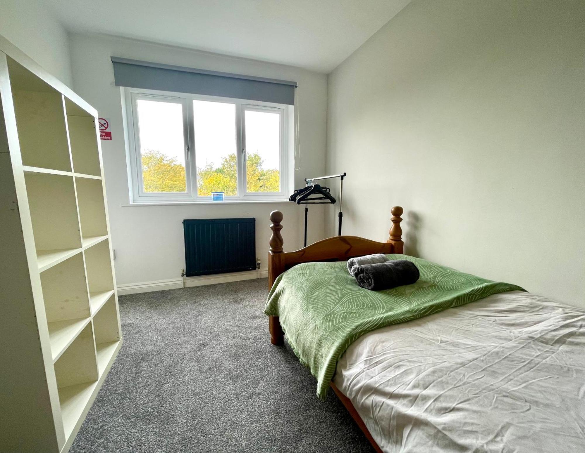 Large 5 Bed Detached House Near Stansted Airport With Parking For 2 Vehicles! Stansted Stays Stansted Mountfitchet Exterior photo